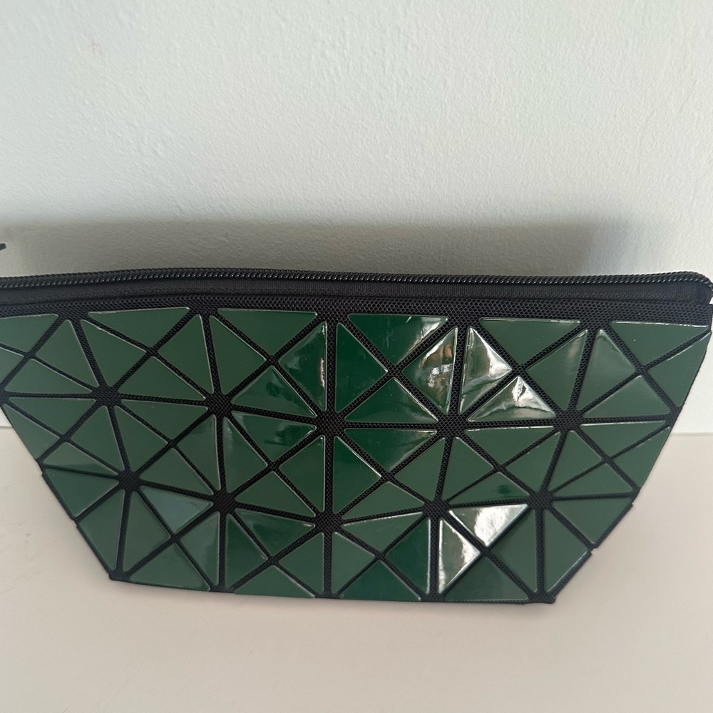 Geometric Green Cosmetic Bag - Picture 1 of 7